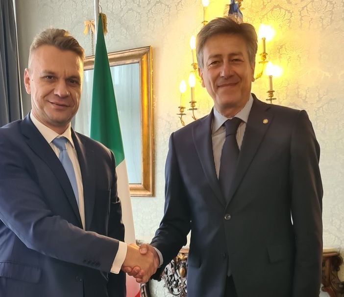 Visita ufficiale del Console Generale della Romania a Torino in Prefettura ad Asti