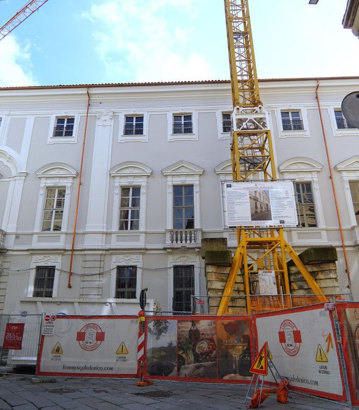 Un'immagine d'archivio dei lavori di restauro di Palazzo Ottolenghi