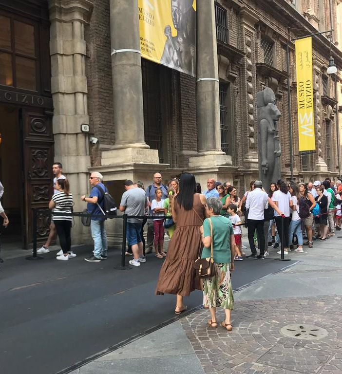 Cara cultura, quanto mi costi: nel 2023 è record di visitatori, ma ogni al mese le famiglie piemontesi spendono 104 euro