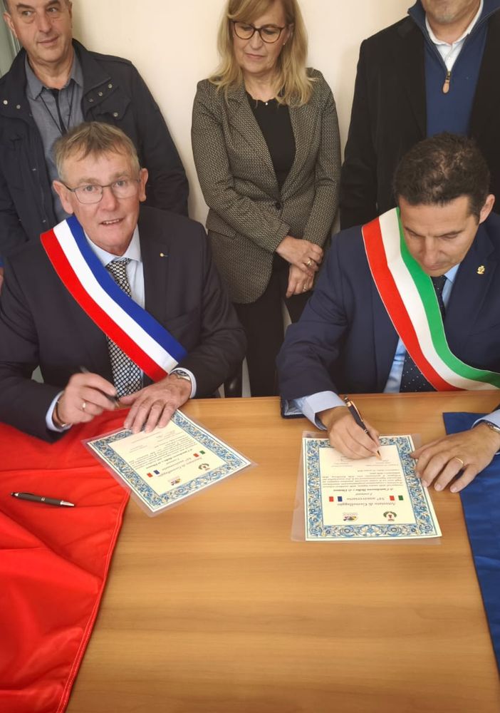Rinnovato il patto di amicizia tra Castelnuovo Belbo e Diemoz