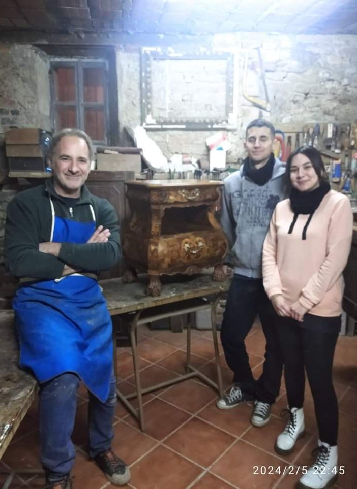 Cocconato : riprendono i corsi di restauro ligneo alla Nen Mak Bosk