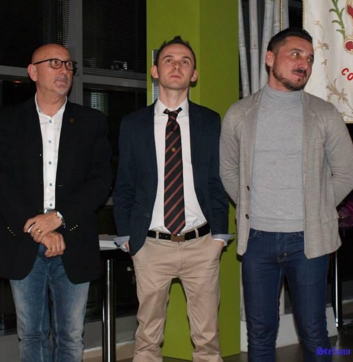 Valerio Sabatini (a sinistra) alla consegna del premio Mara Sillano