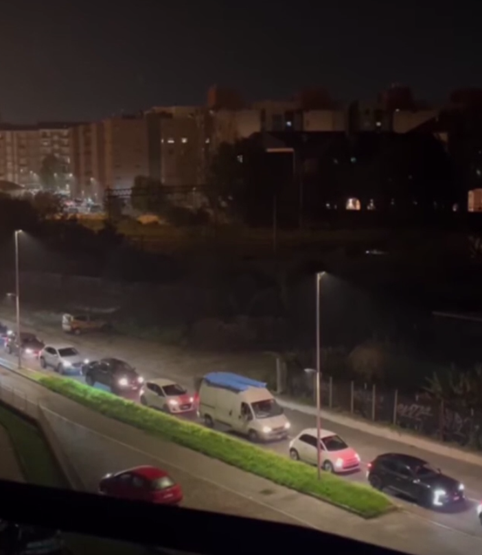 Caos viabilità ad Asti: primo giorno di chiusura del ponte Ogerio Alfieri. Utenti dei bus smarriti a causa dell'assenza di segnaletica
