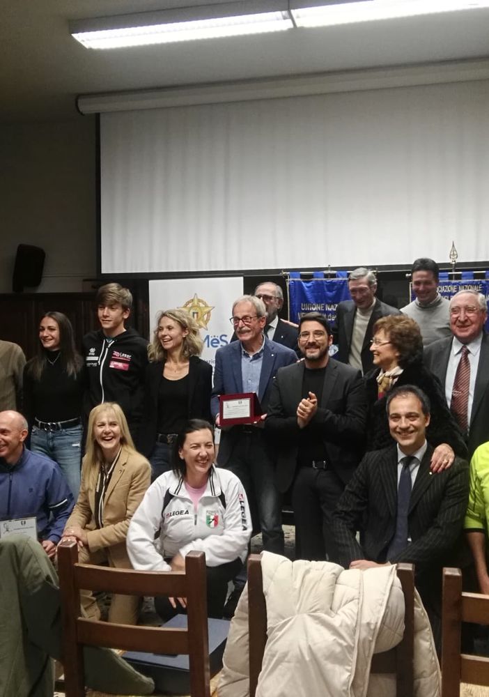 Consegnati ieri sera, presso il circolo “Sempre Uniti”, i premi “Fiaccola 2024”