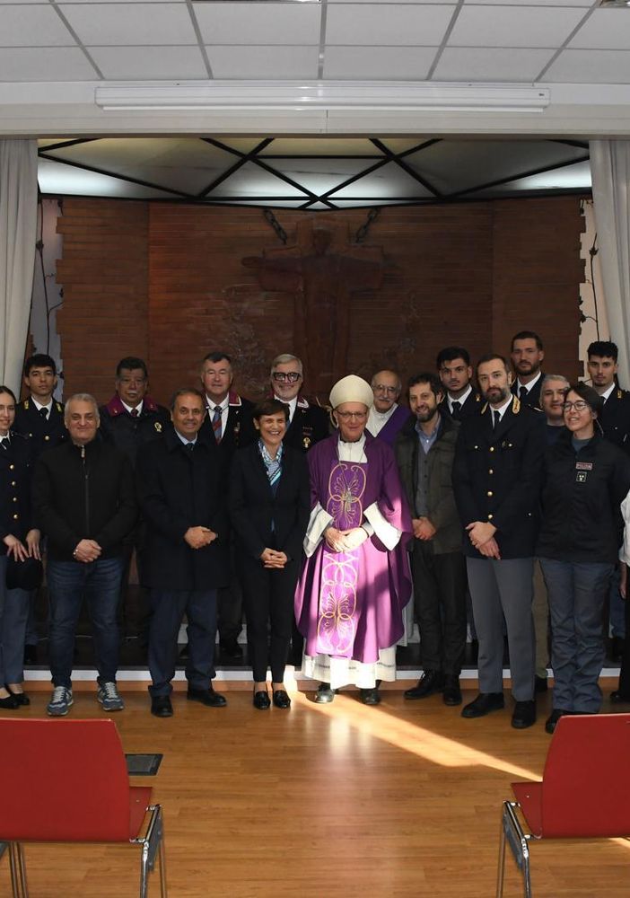 Foto di gruppo post cerimonia religiosa