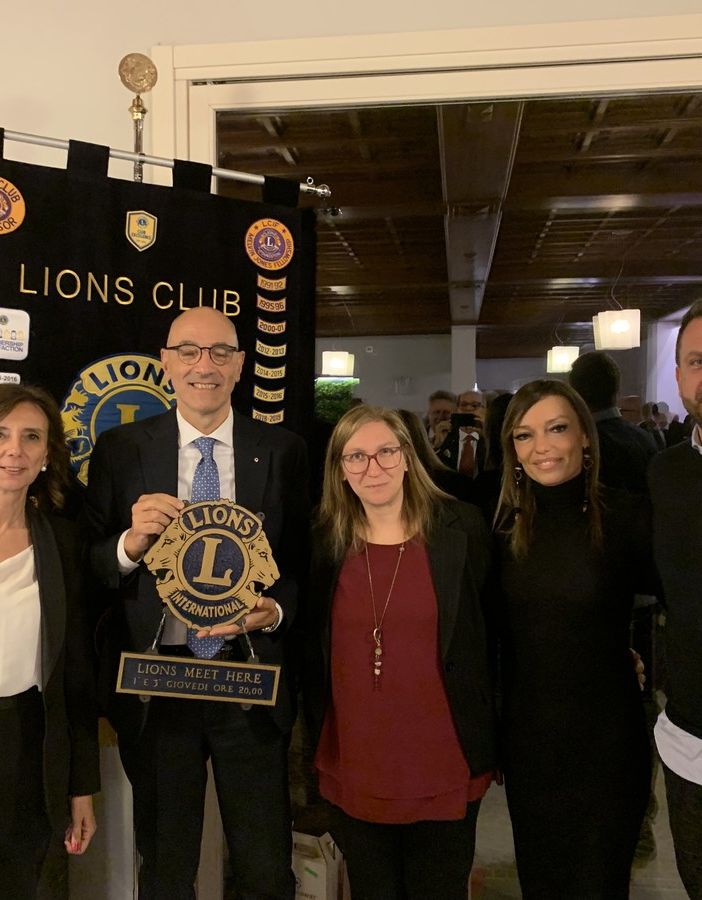 Lions Asti Host: una festa degli auguri all'Insegna della solidarietà