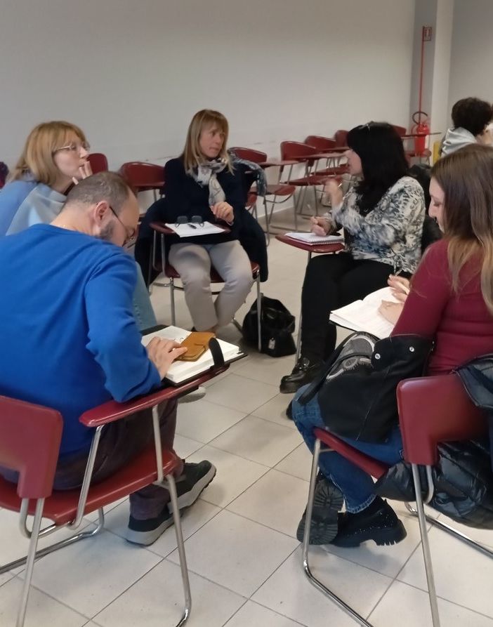 Un &quot;patentino&quot; per lo smartphone nelle scuole primarie di primo grado