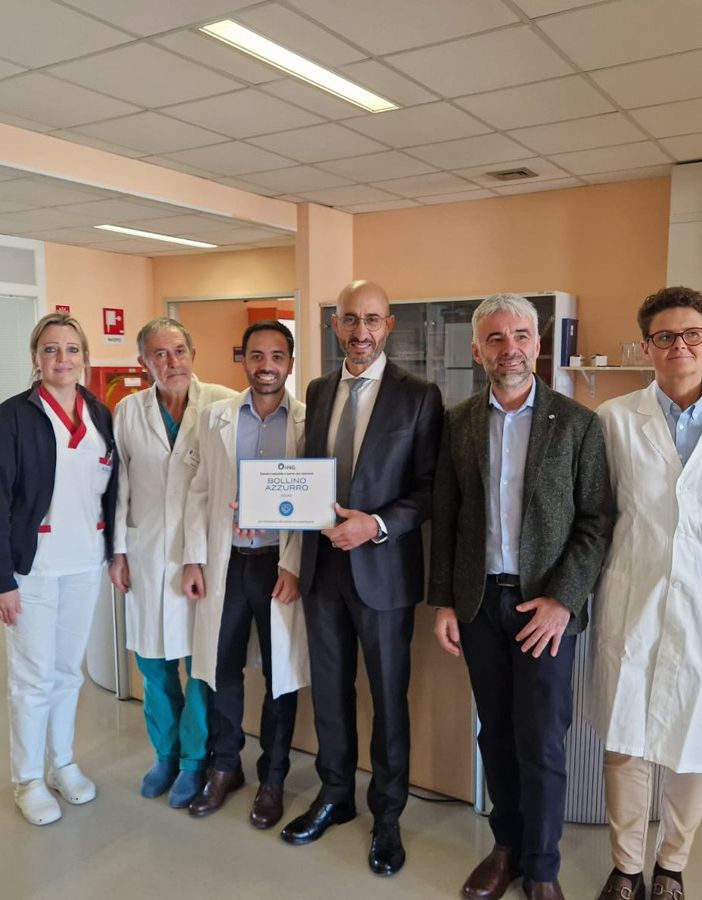 Simona Aliffi (coordinatrice infermieristica Urologia) Matteo Paradiso (direttore ff dell'Urologia) Vittorio Canale (referente del Gruppo multidisciplinare uro-oncologico) Giovanni Gorgoni (direttore generale Asl AT) Marcello Tucci (direttore Oncologia) Roberta Broda (direttore Presidio ospedaliero Cardinal Massaia)
