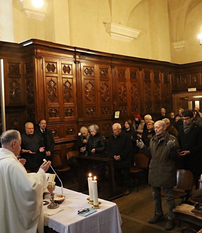 Le immagini della messa in suffragio di Mariangela Cotto
