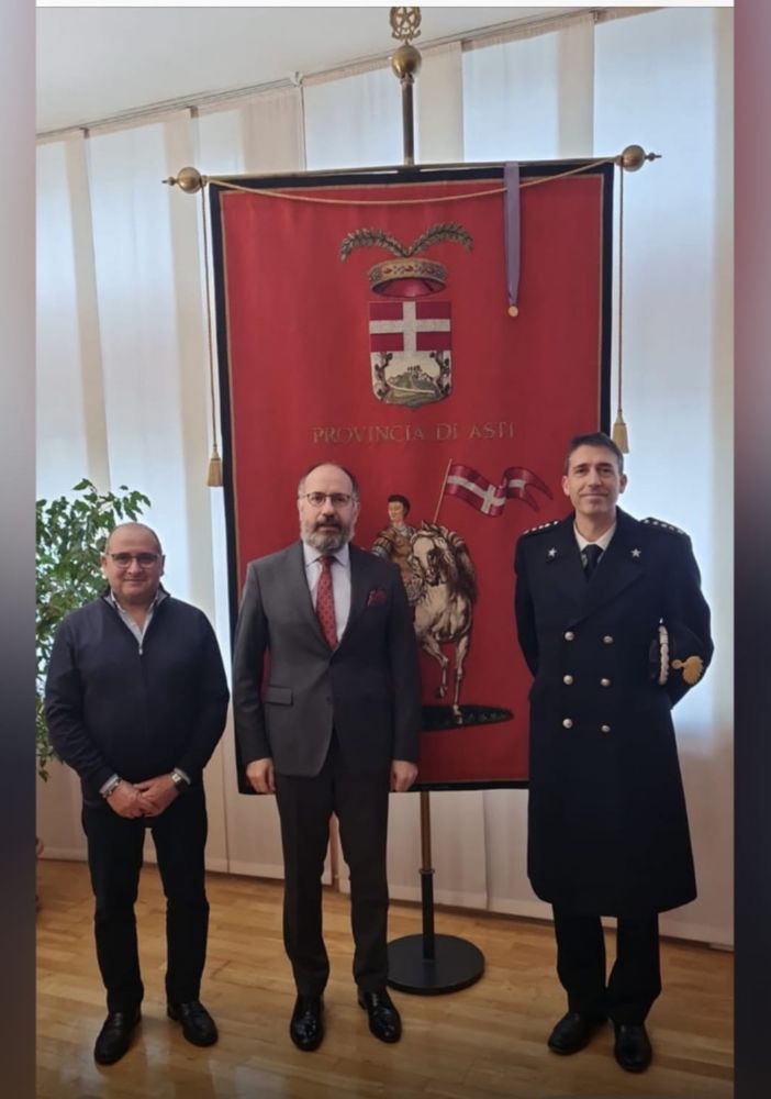 il presidente della Provincia  Rasero con (a destra) il col. Gerbaldo e il consigliere Calogero Mancuso
