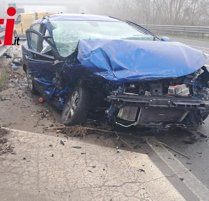 Immagini relative il primo dei due incidenti avvenuti in mattinata