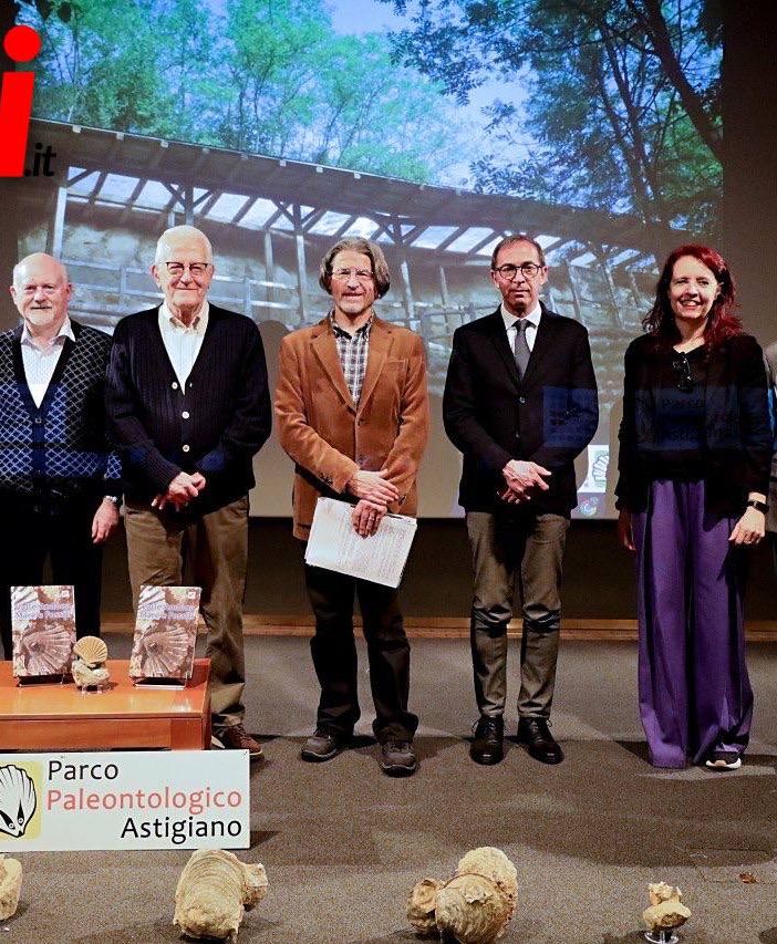 Nell'immagine: foto di gruppo di amministratori e relatori (Merfephoto)