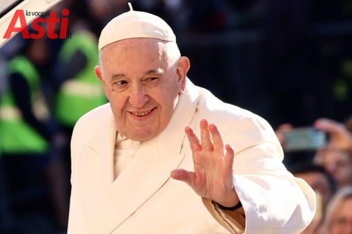 Papa Francesco ritratto poco prima della sua partenza da Asti (Ph. Merfephoto - Efrem Zanchettin)
