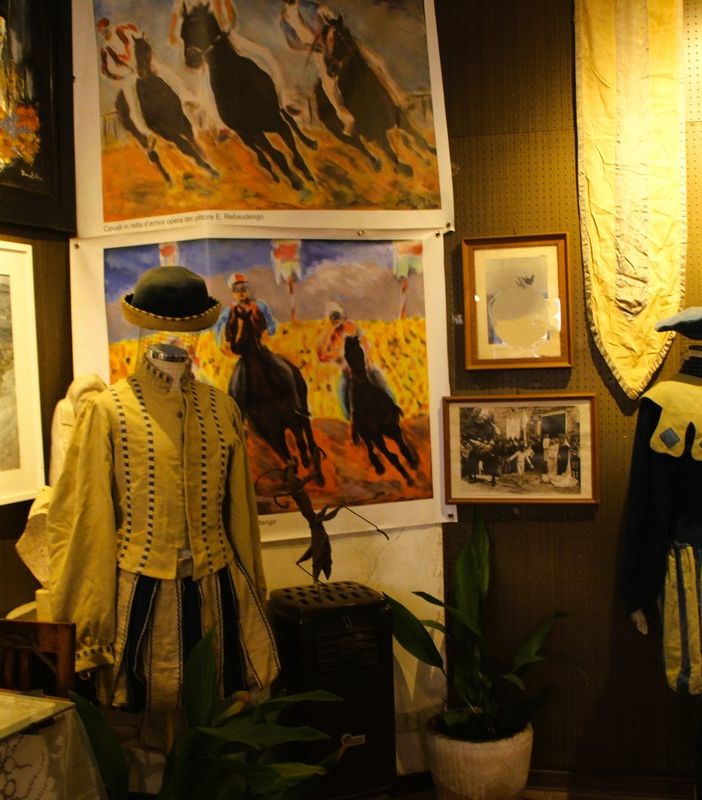 Alcuni costumi paliofili in mostra
