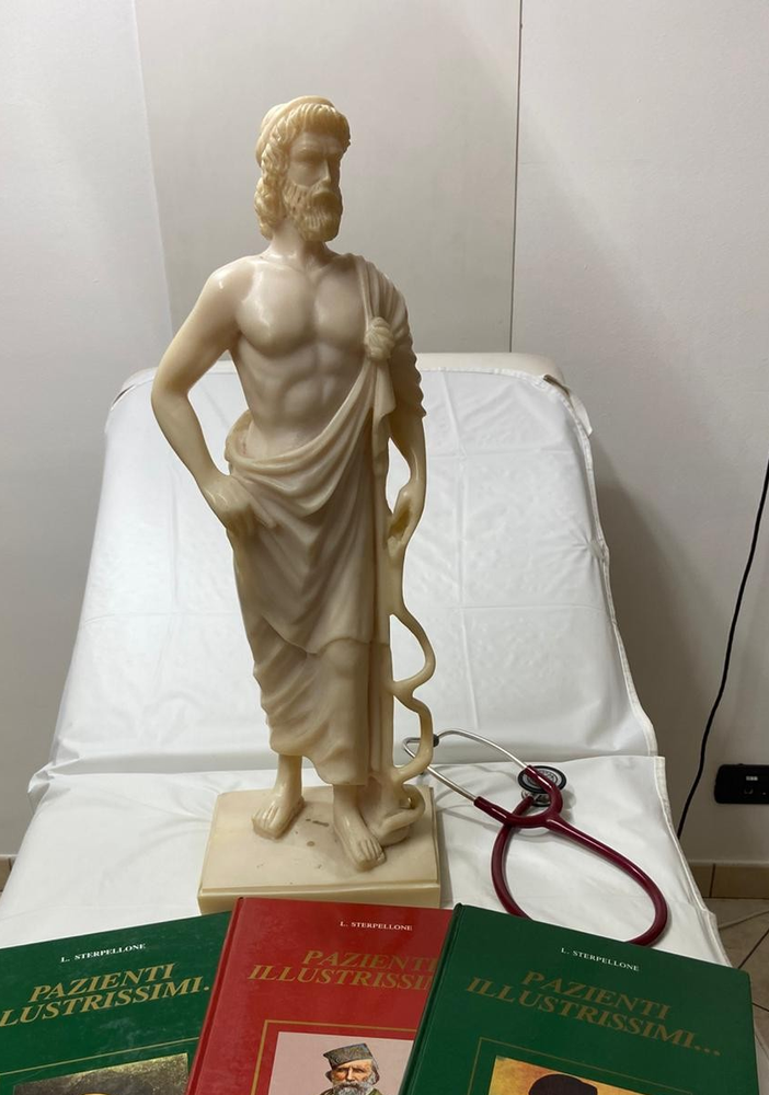 Le patologie di personaggi storici al centro dell'incontro con il medico astigiano Paolo Aubert Gambini