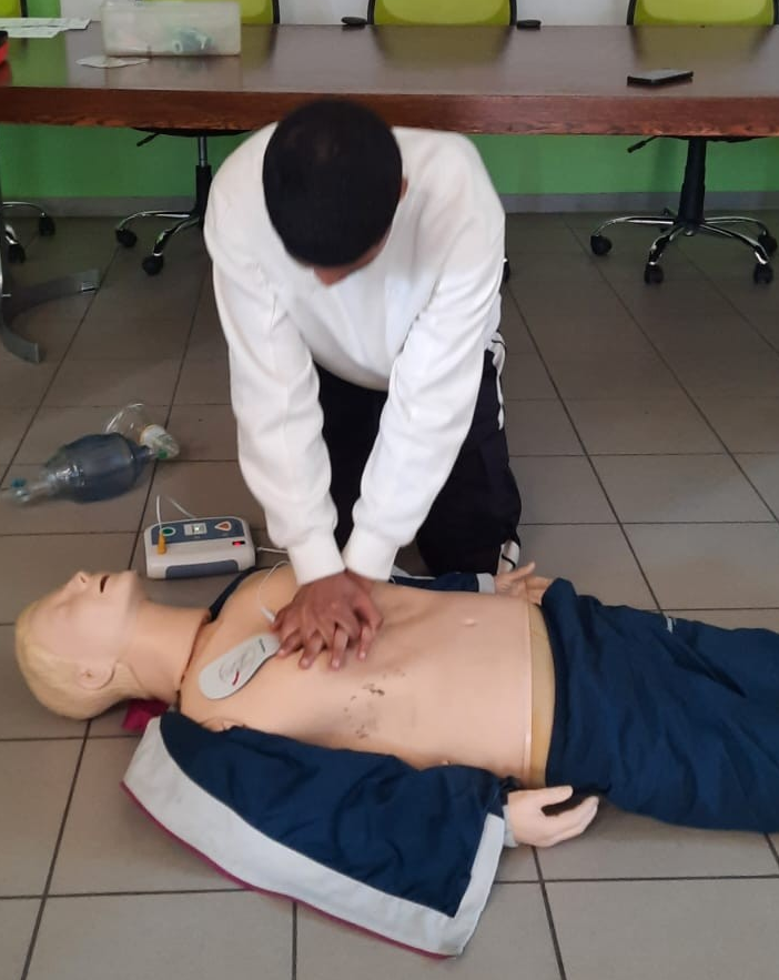La voce... Delle scuole: L'Istituto GAUSS ringrazia la Croce Verde di Asti per il corso di Primo Soccorso