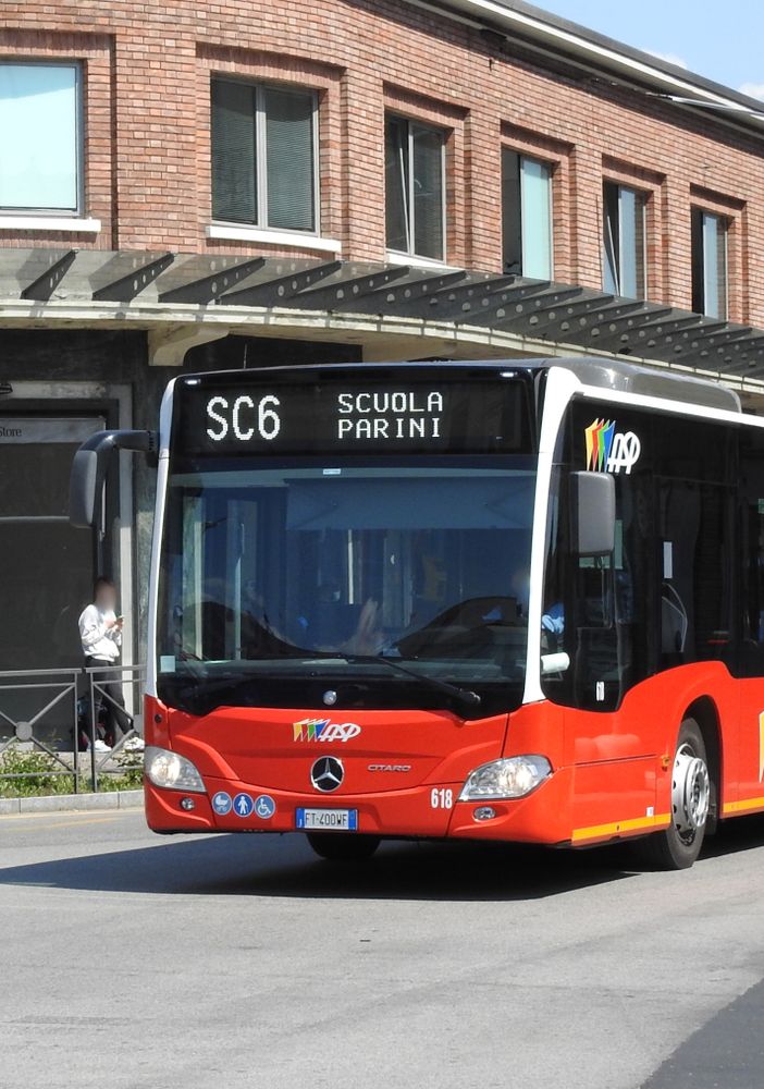 Un autobus di una linea scolastica di Asp