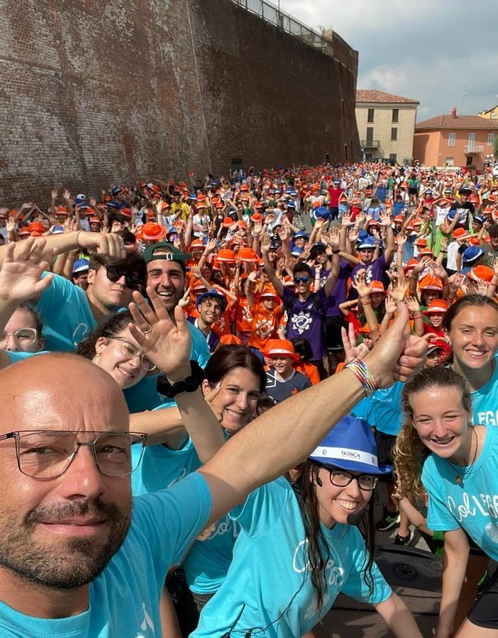 Selfie &quot;di gruppo&quot; postato dal sindaco Balliano sul suo profilo Facebook