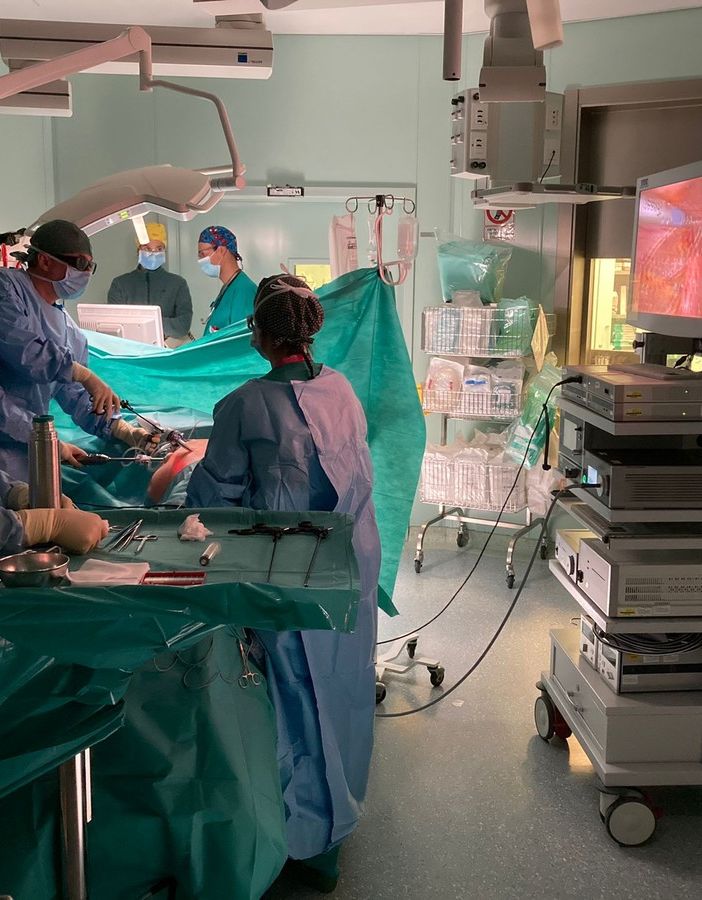 La strumentazione dell’Urologia del Massaia si arricchisce con una nuova colonna laparoscopica 3D/4K