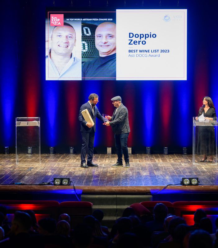Alla statunitense Doppio Zero l'Asti Docg Award per la miglior carta dei vini di '50 Top world artisan pizza chains'