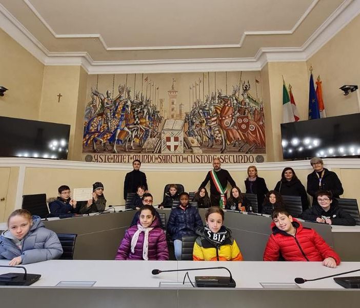 Riparte il progetto &quot;Comune Porte Aperte&quot;. Studenti astigiani in visita a Palazzo Civico