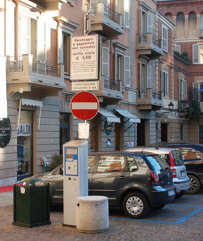 Torna ad Asti la sosta gratuita di due ore nelle zone di corona