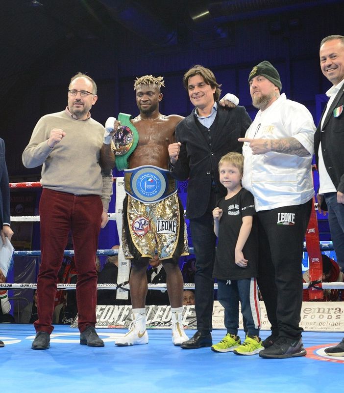 Boxe: conto alla rovescia per il doppio titolo italiano allo stadio di Asti. L'intervista a Davide Greguoldo