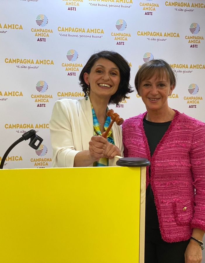 Un momento dell'Asta dei vini