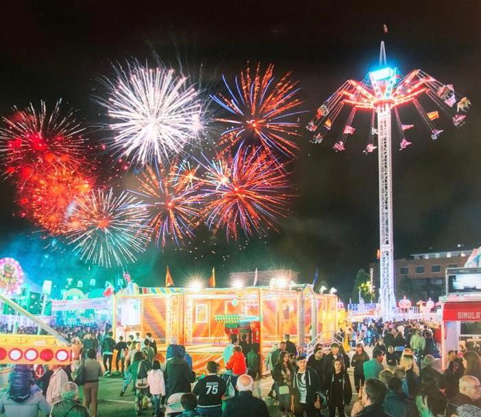Albaland: Grande Successo al Street Food Festival e Spettacolo Pirotecnico in Arrivo