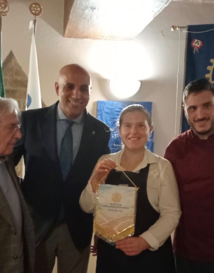 Nella immagine, da sinistra: Giuliano Noè, il presidente Hicham Barida, la titolare del “Ristorantino ‘n Cà ’d Bausan” Giuliana Noè con il suo fidanzato e chef del locale Roberto Bazzano