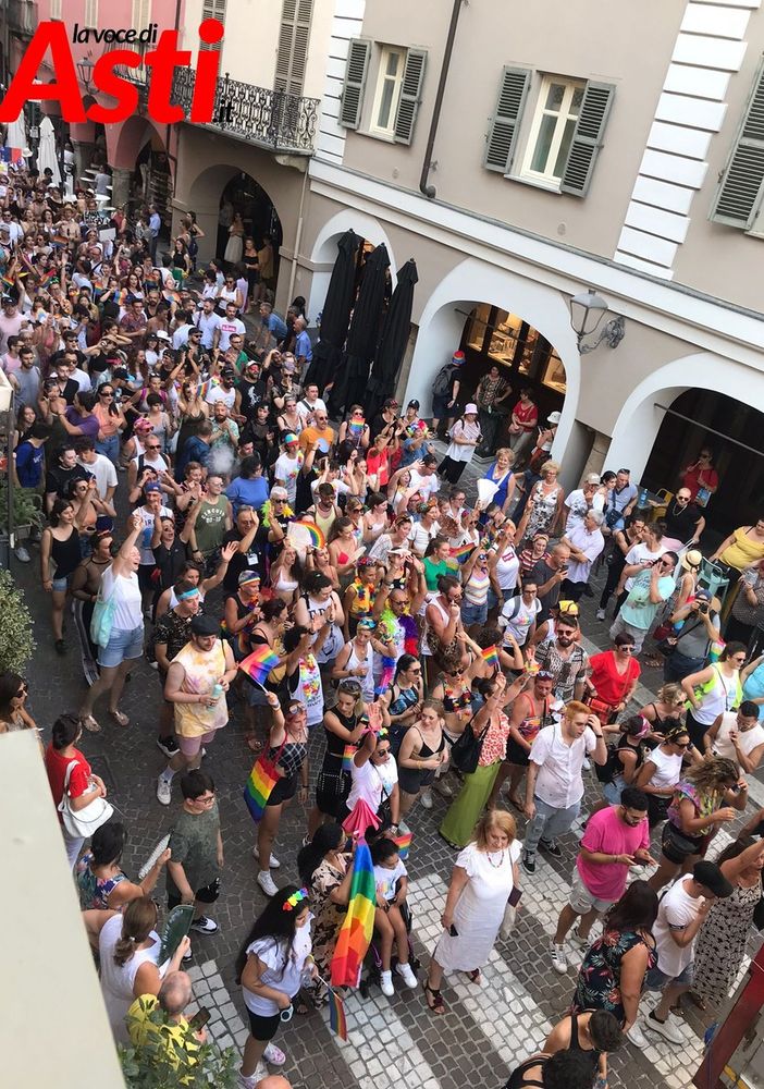 Il corteo Asti Pride dell'edizione 2022