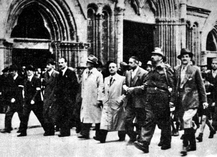 Una storica immagine del 25 aprile 1945 ad Asti