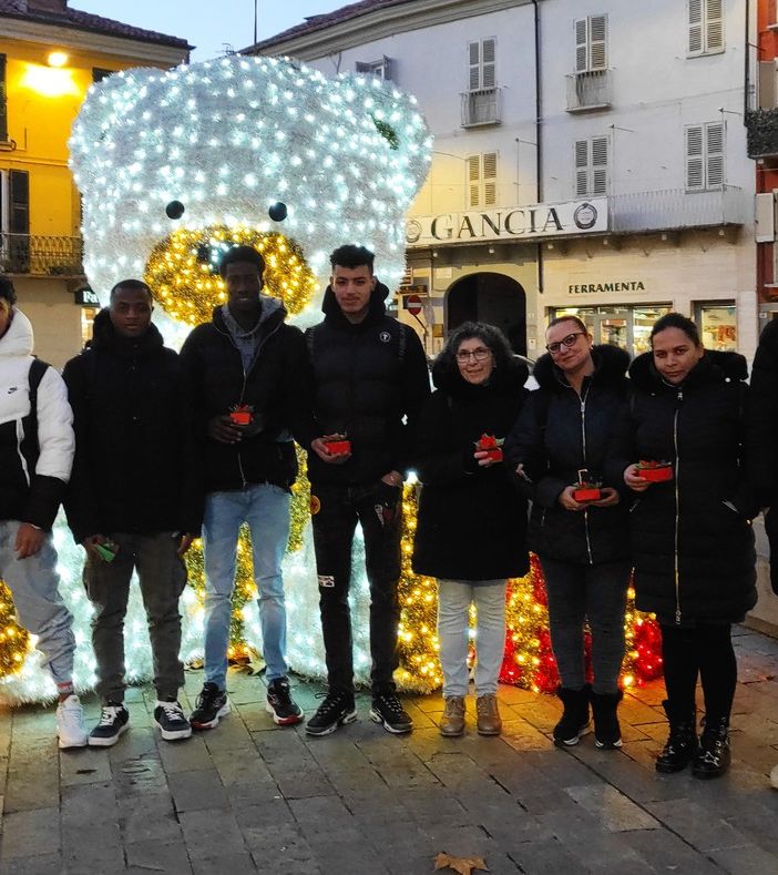 Canelli: biglietti natalizi laici e interculturali dagli studenti del CPIA