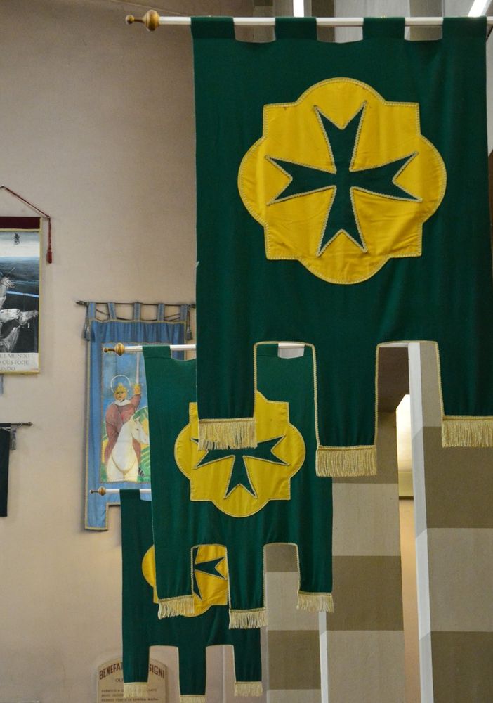 Bandiere del Borgo San Lazzaro