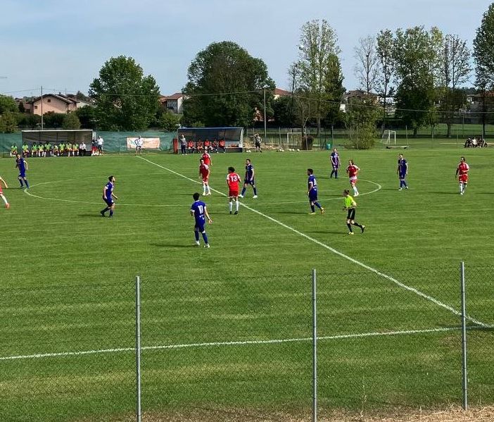 Il Moncalvo Calcio 'stecca la prima'