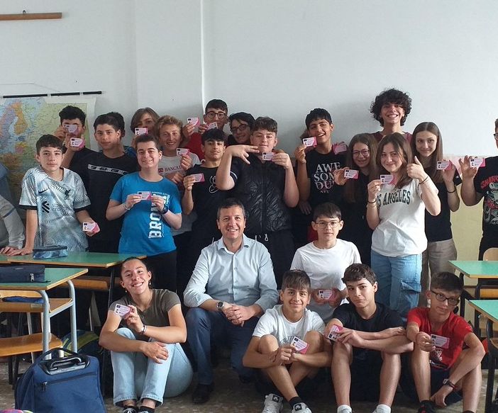 A San Damiano un corso per dire &quot;No&quot; al bullismo e un &quot;patentino&quot; per i ragazzi delle medie ottengono