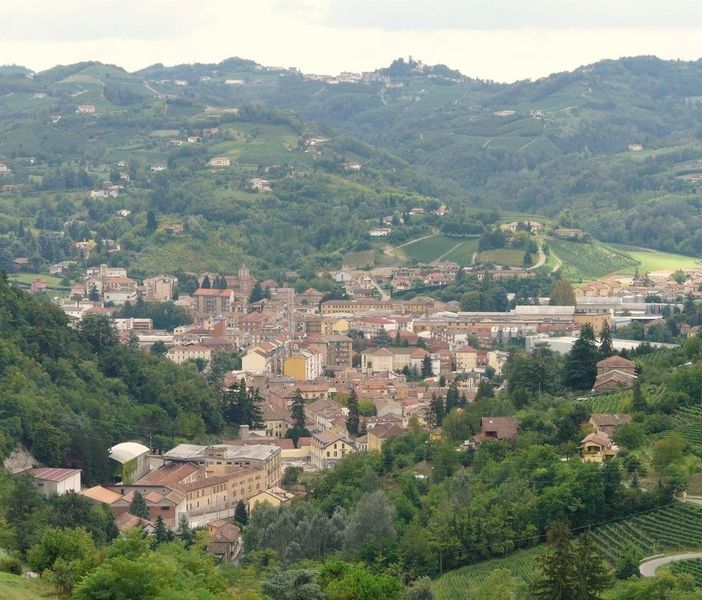 Rallenta la corsa del Covid. A Canelli 70 casi positivi, ma si registrano anche quattro nuovi decessi