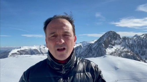 Alberto Cirio sulla neve