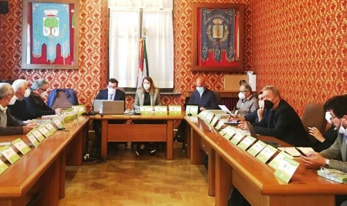 Una riunione del Distretto del Mastodonte