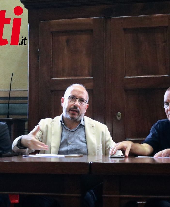 L'assessore Candelaresi, il sindaco Rasero e il vescovo Prastaro (ph. Merfephoto - Efrem Zanchettin)