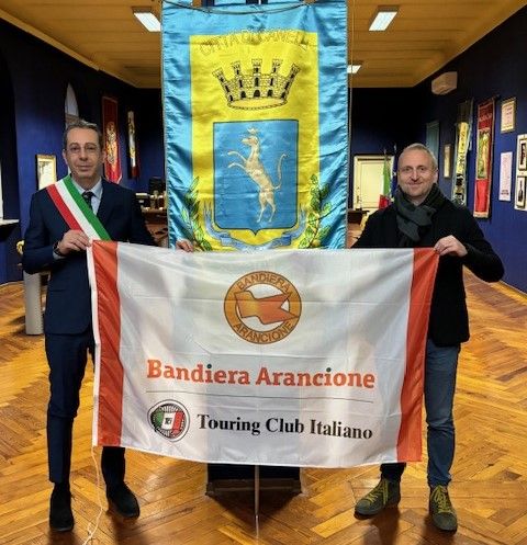Anche Canelli ‘conferma’ di meritare la “bandiera arancione” del Touring