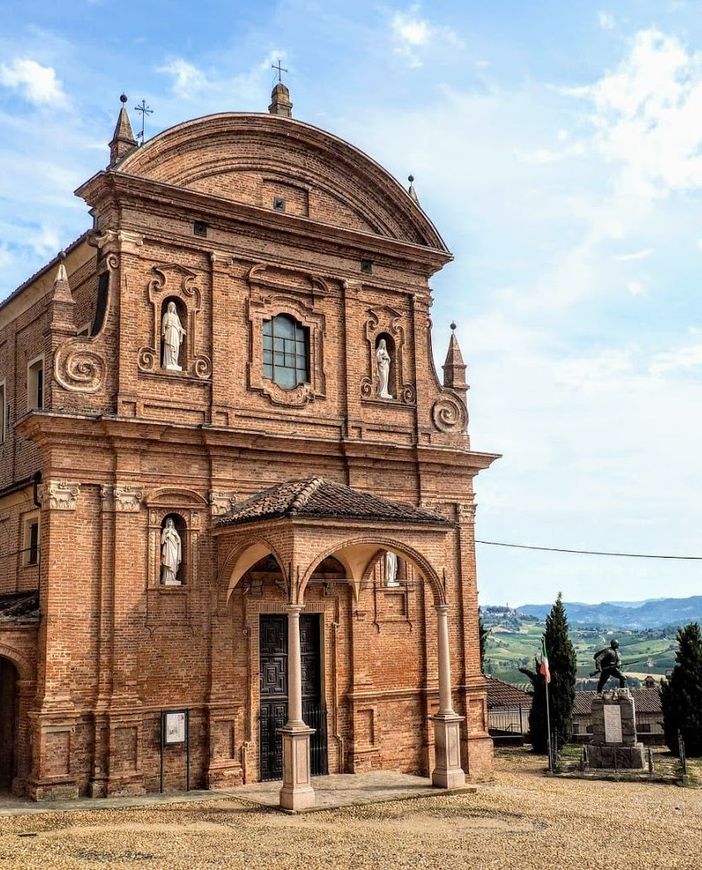 La chiesa parrocchiale di Santo Stefano a Castelnuovo Calcea