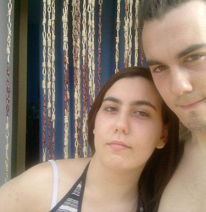 Emanuel con la sorella Chiara