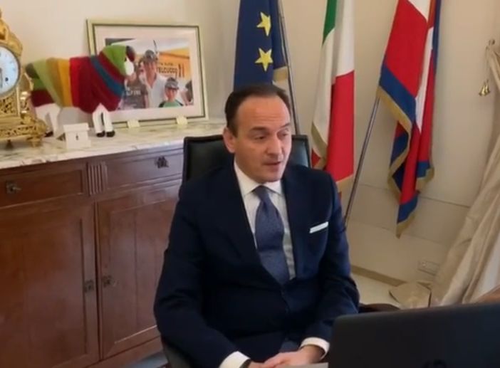 Coronavirus, il Piemonte frena su take away e seconde case. Cirio: &quot;Ripartiamo, ma con prudenza&quot;