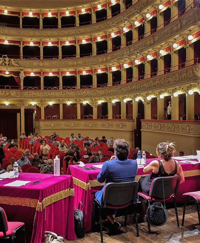 Alcune immagini (le successive a fine articolo) relative il Consiglio comunale di ieri sera