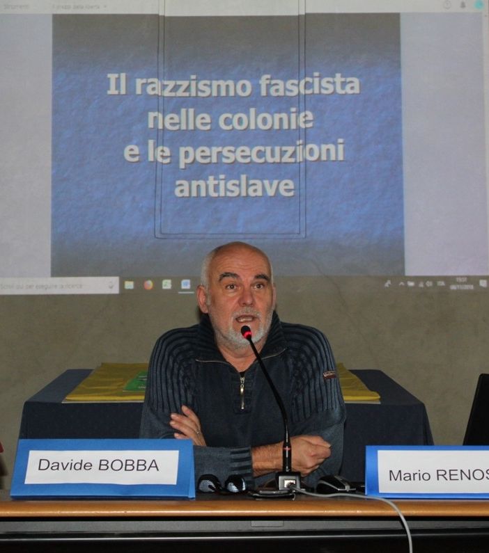Il direttore dell'Israt, Mario Renosio, al corso sulle radici storiche del razzismo