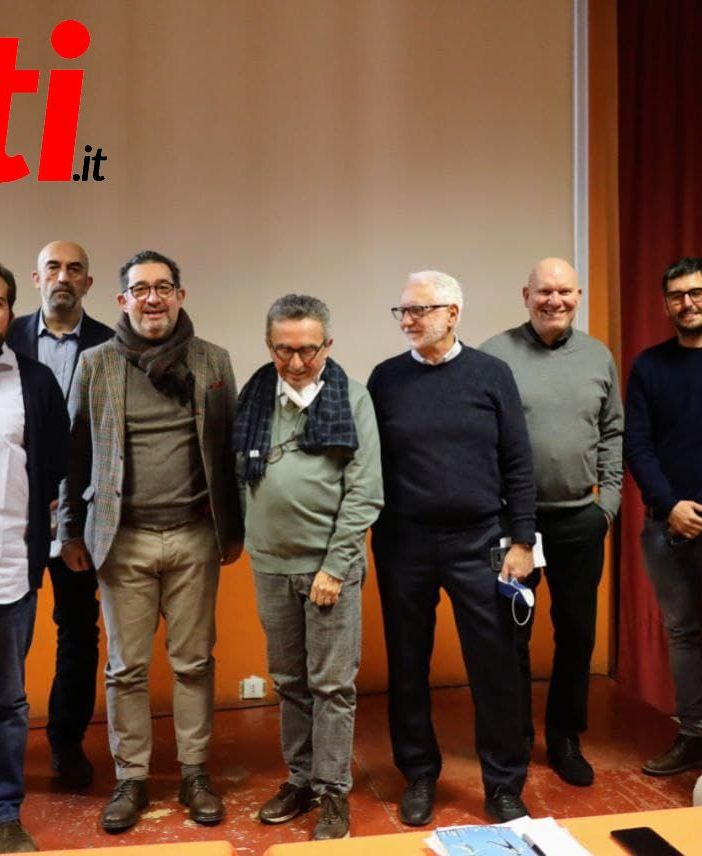 Il dottor Crivelli con alcuni esponenti della coalizione (Ph. Efrem Zanchettin - Merfephoto)