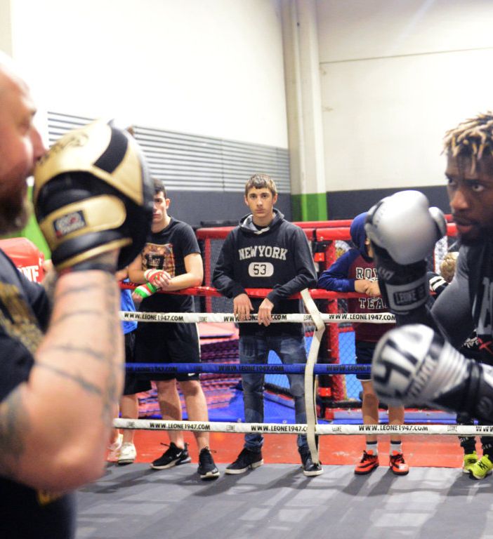 Etinosa Oliha ritratto durante un allenamento