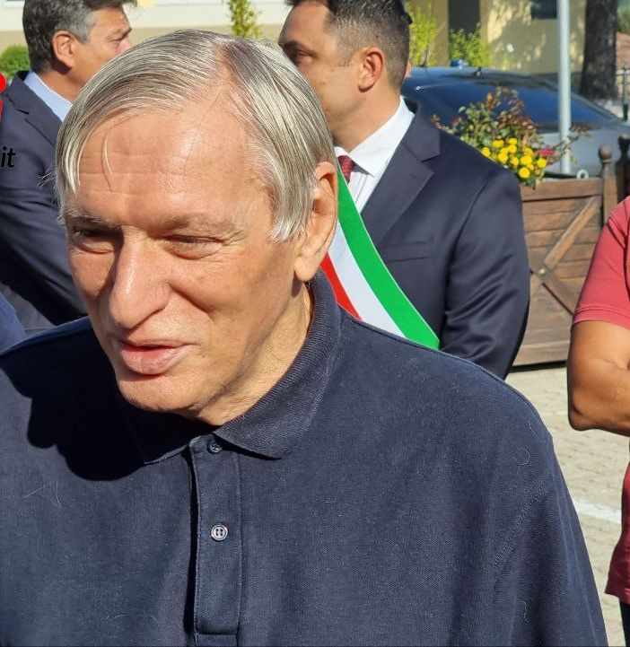 Don Ciotti ritratto in occasione della consegna della cittadinanza onoraria di Isola d'Asti