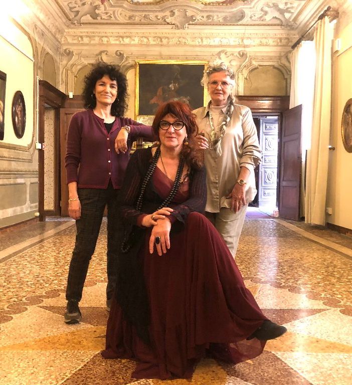Gabriella Piccatto, al centro, con Laura Nosenzo e Enza Prunotto